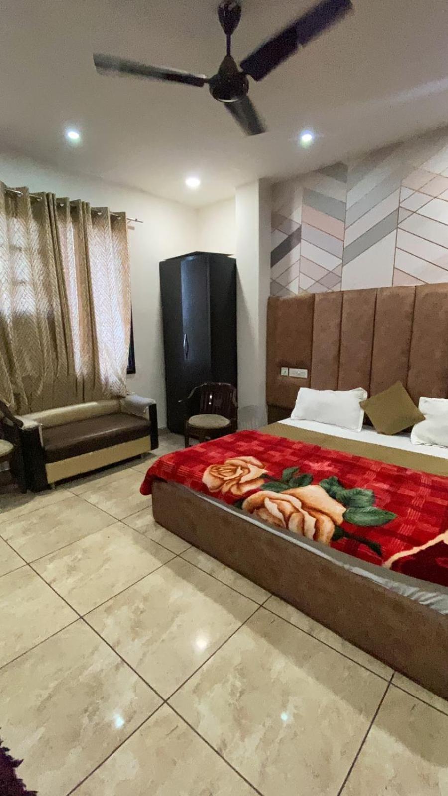 Hotel Sd Regency Amritsar Eksteriør bilde